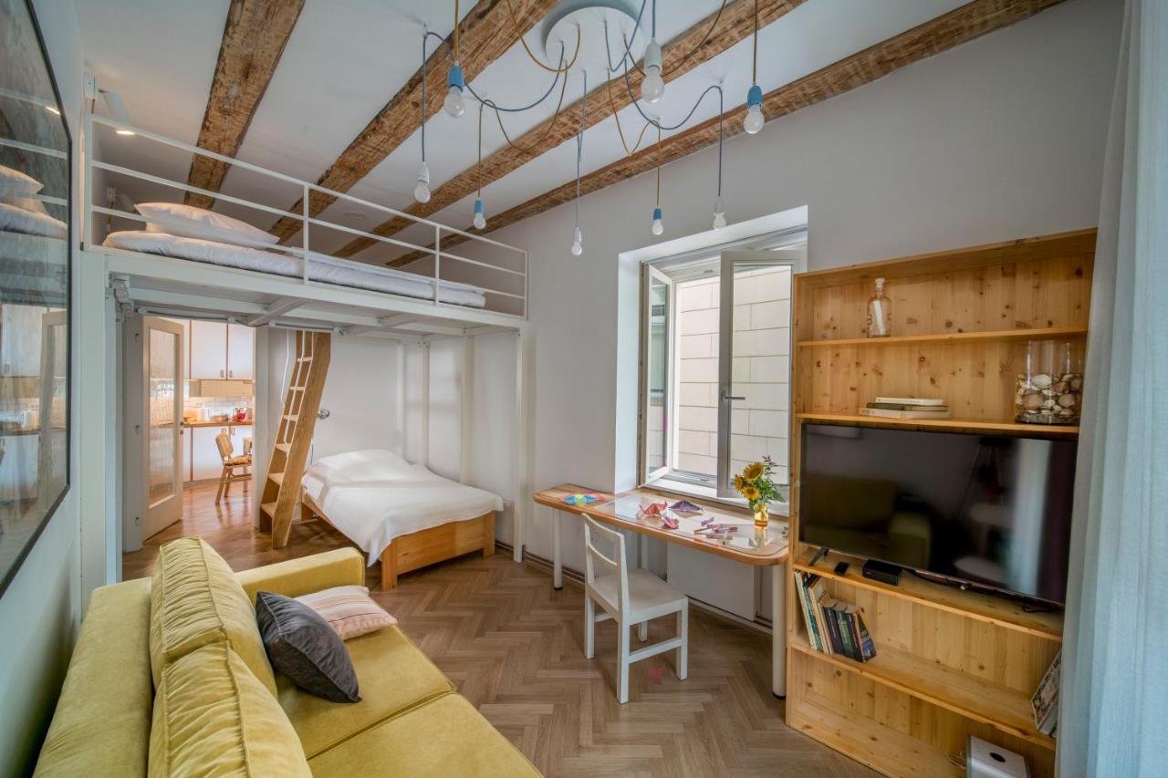 Karinatura Lublaň Exteriér fotografie