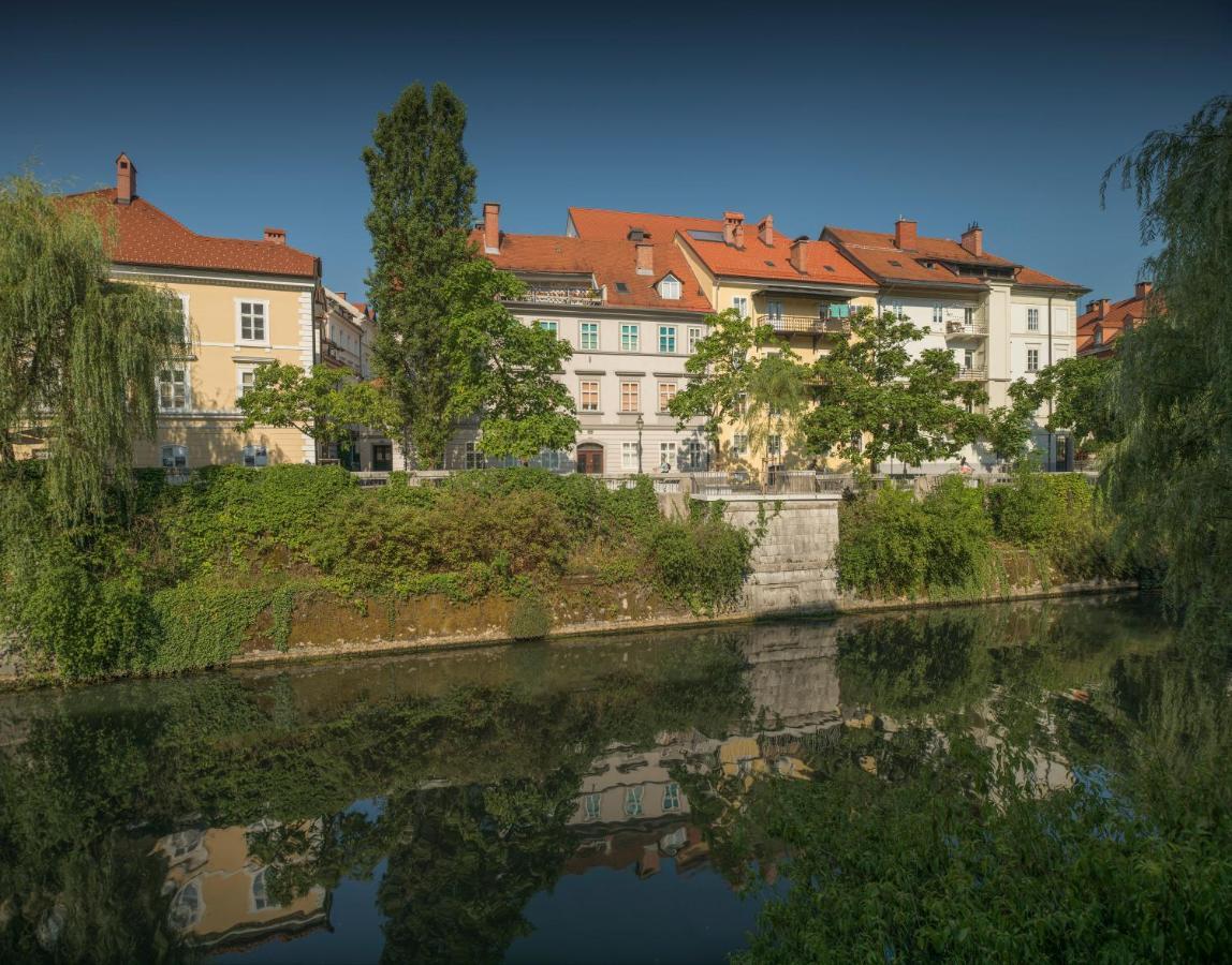 Karinatura Lublaň Exteriér fotografie